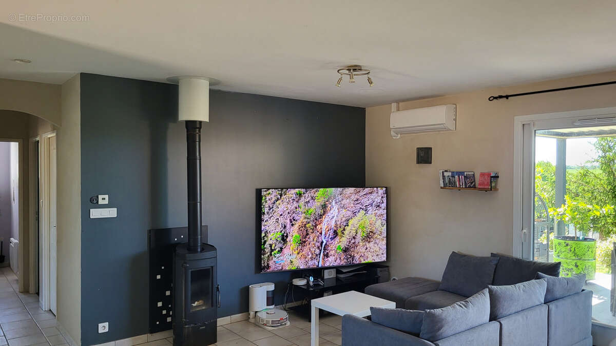 Maison à VILLETOUREIX