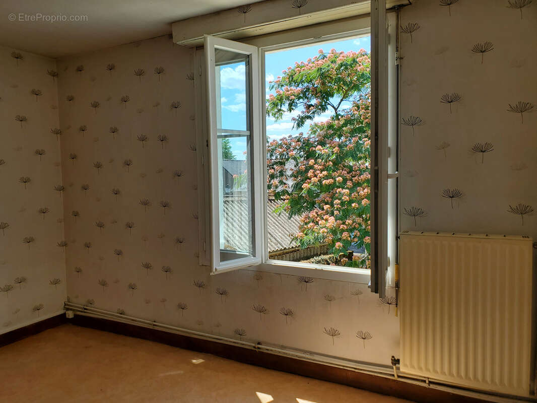 Maison à MONTRELAIS