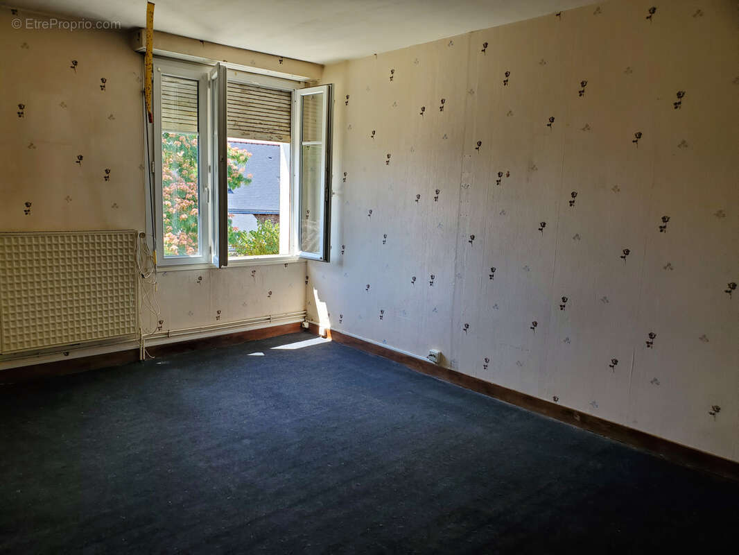 Maison à MONTRELAIS