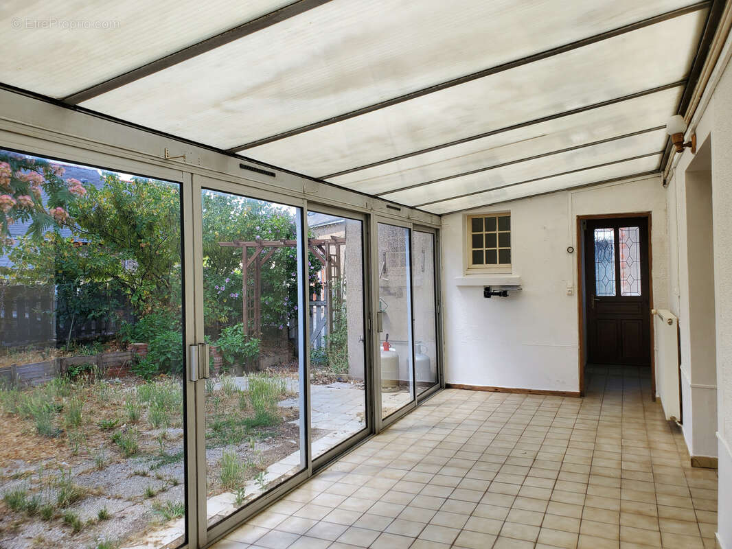 Maison à MONTRELAIS