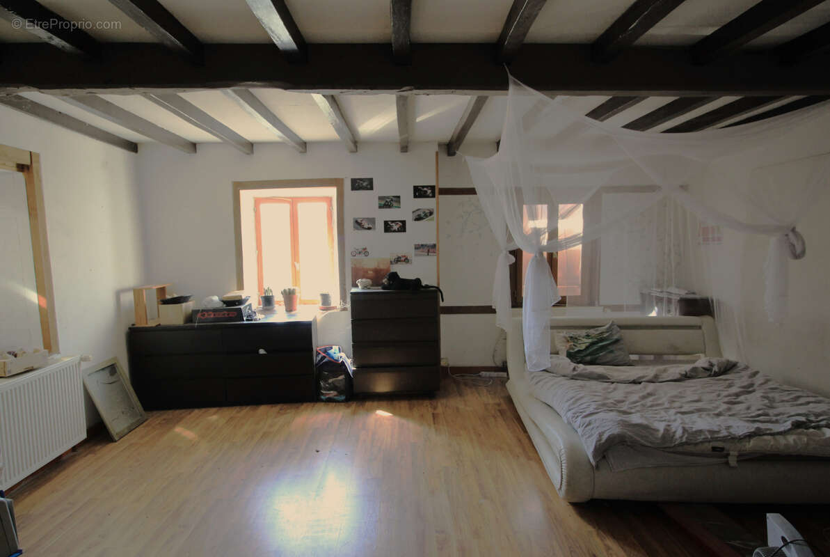 Maison à SAINT-GERMAIN-LAVAL