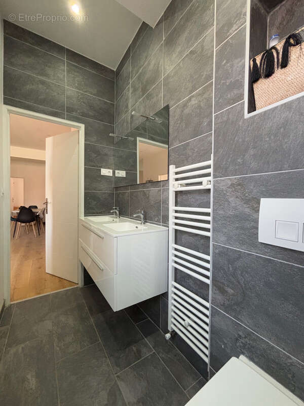 Appartement à SAINT-ETIENNE