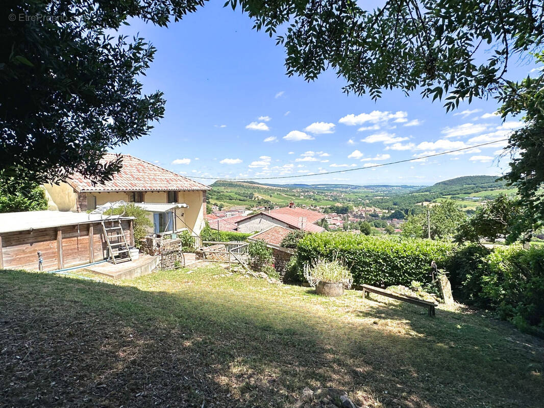 Maison à PIERRECLOS