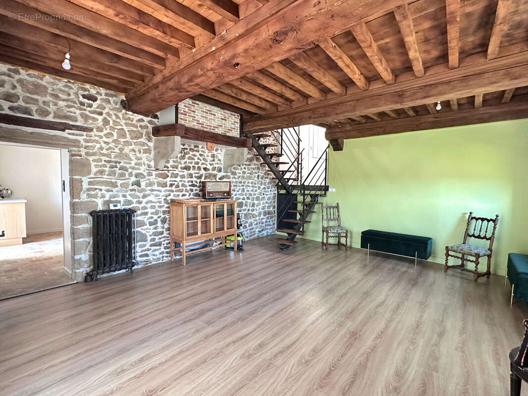 Maison à PIERRECLOS