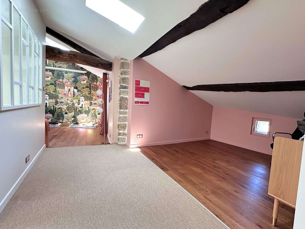 Maison à PIERRECLOS