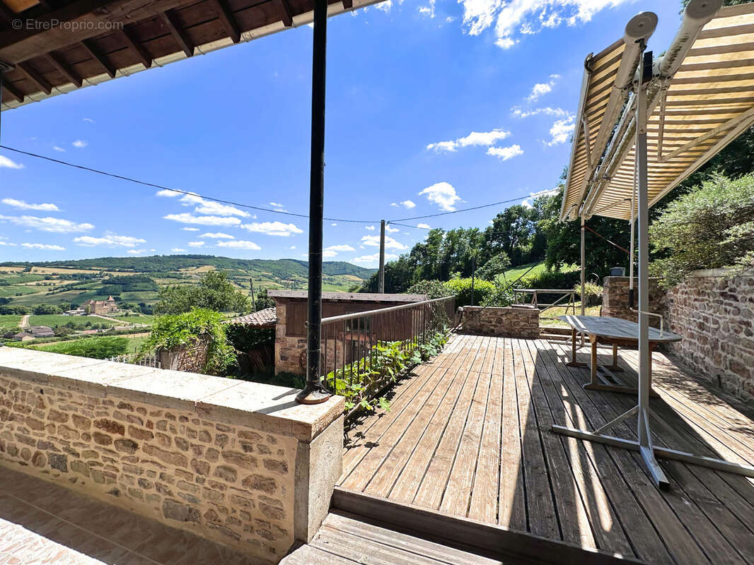 Maison à PIERRECLOS