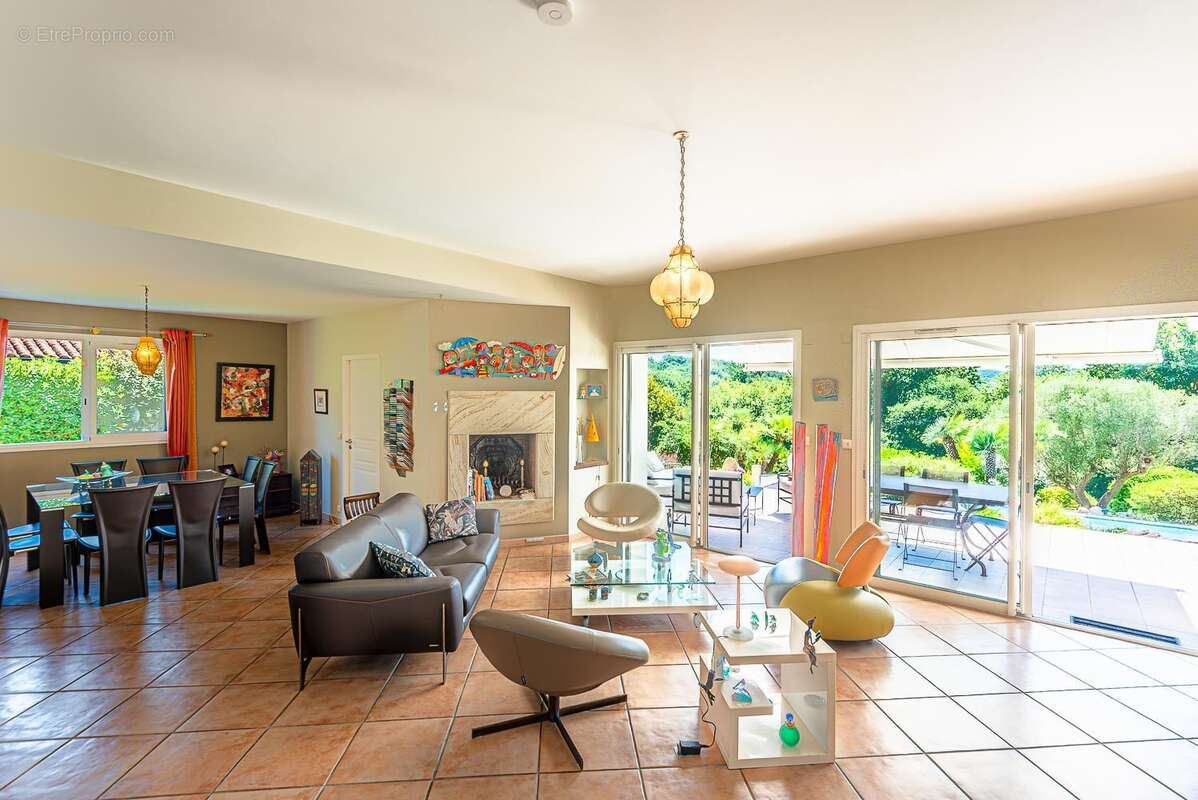 Maison à BASSUSSARRY