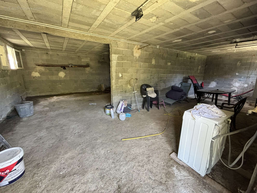 Maison à ENTRECHAUX