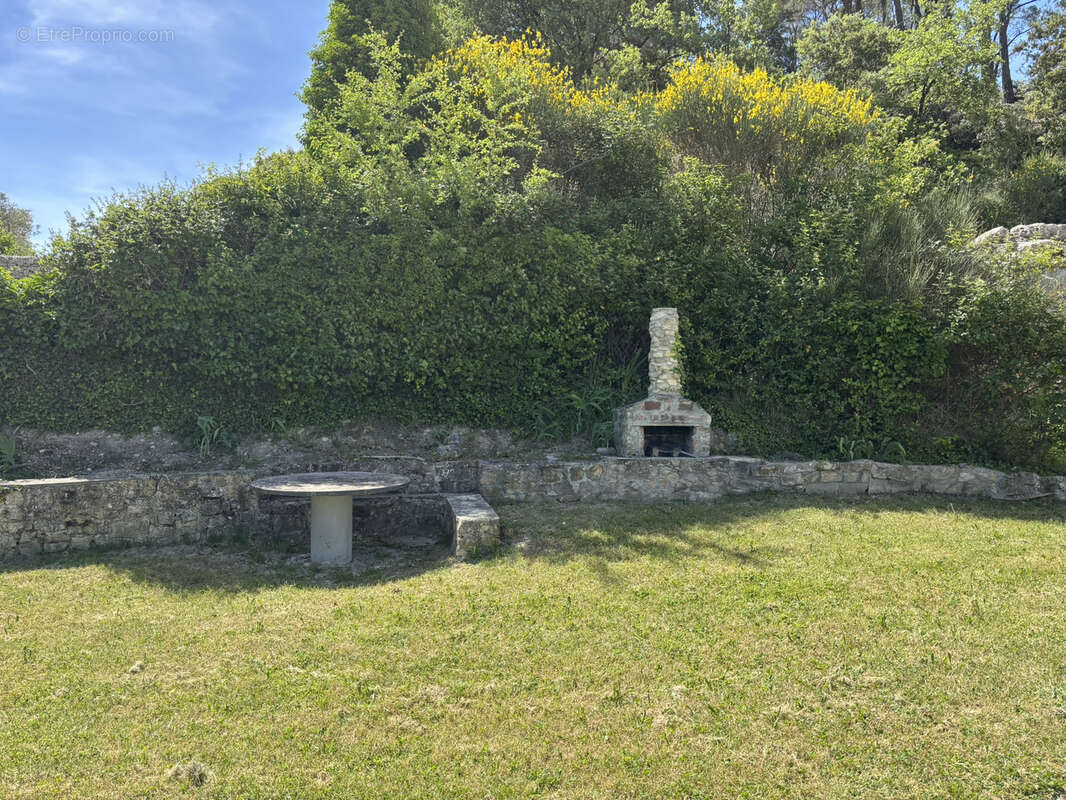 Maison à ENTRECHAUX