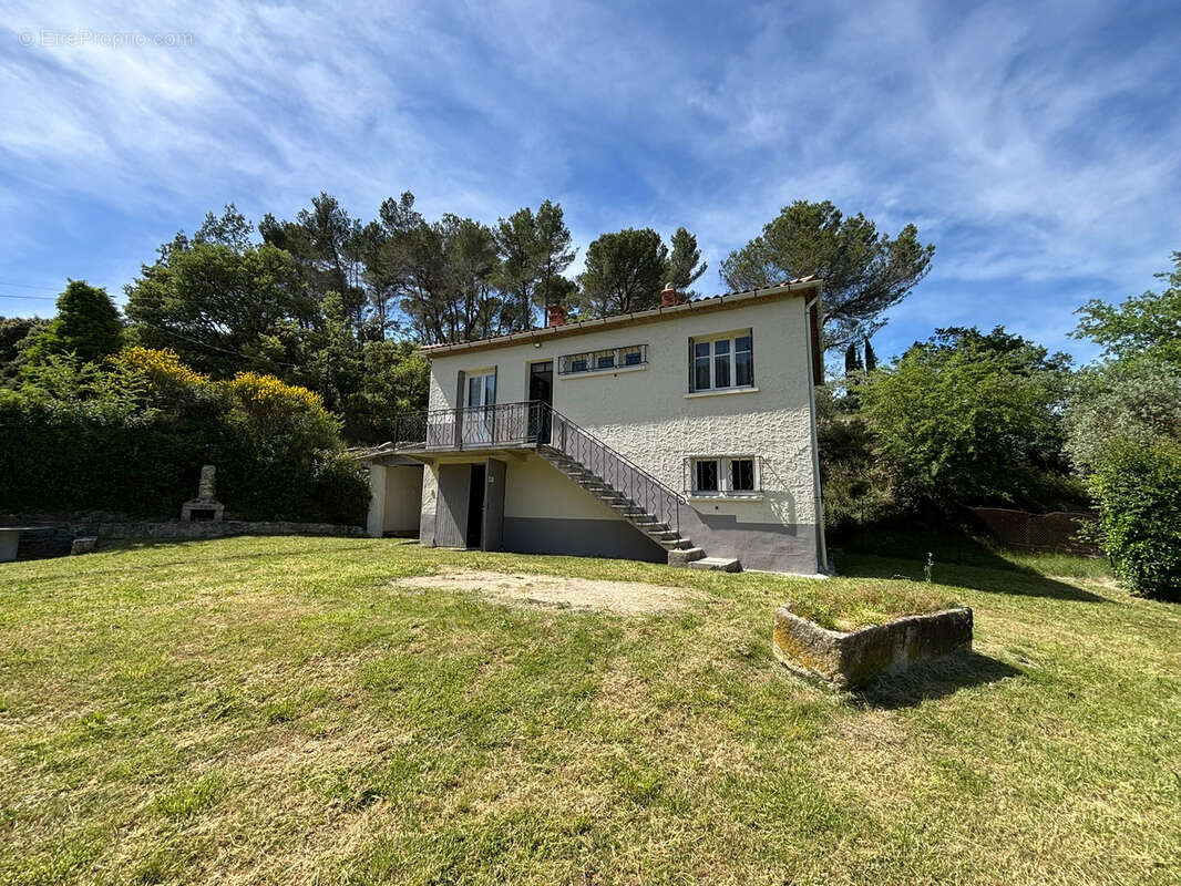 Maison à ENTRECHAUX