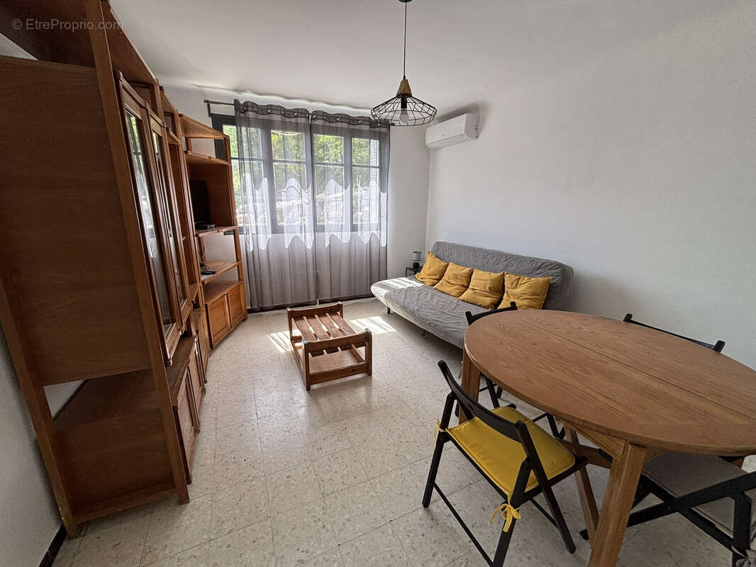 Maison à ENTRECHAUX