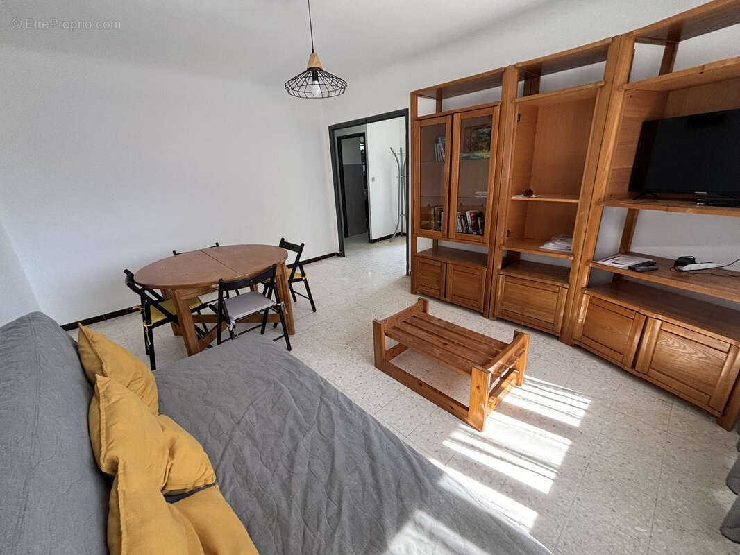 Maison à ENTRECHAUX