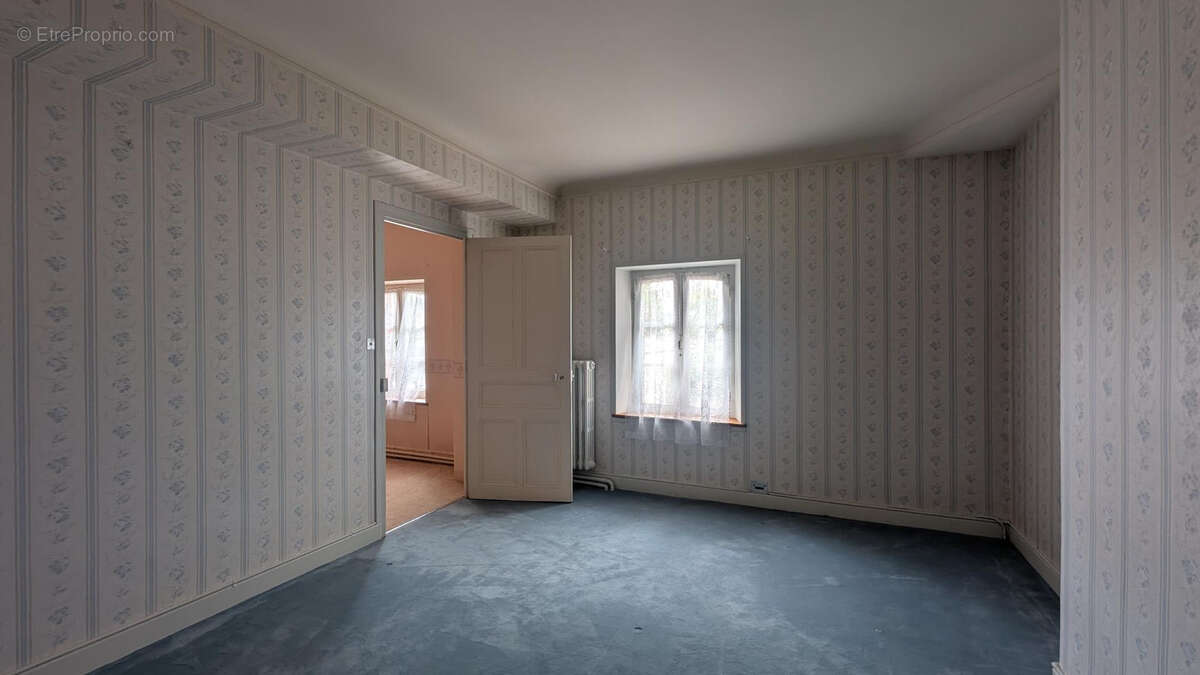 Maison à VILLEMOYENNE