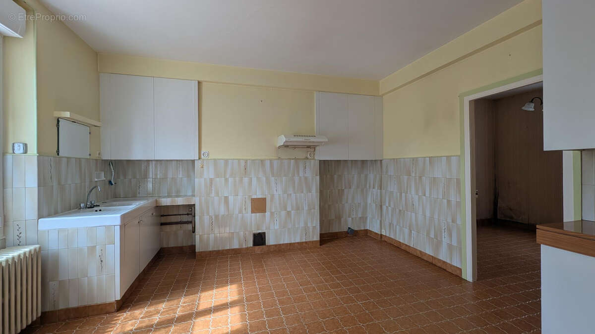 Maison à VILLEMOYENNE