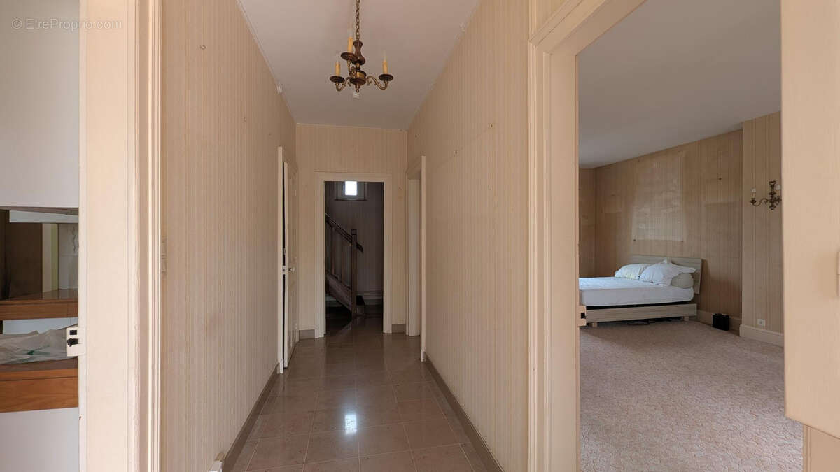 Maison à VILLEMOYENNE