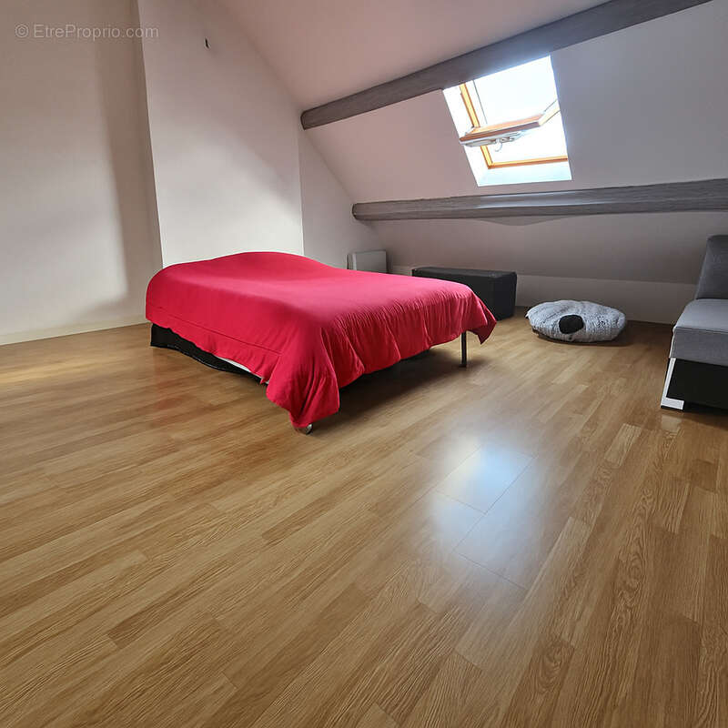 Appartement à COUBRON