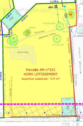 Terrain à PELISSANNE