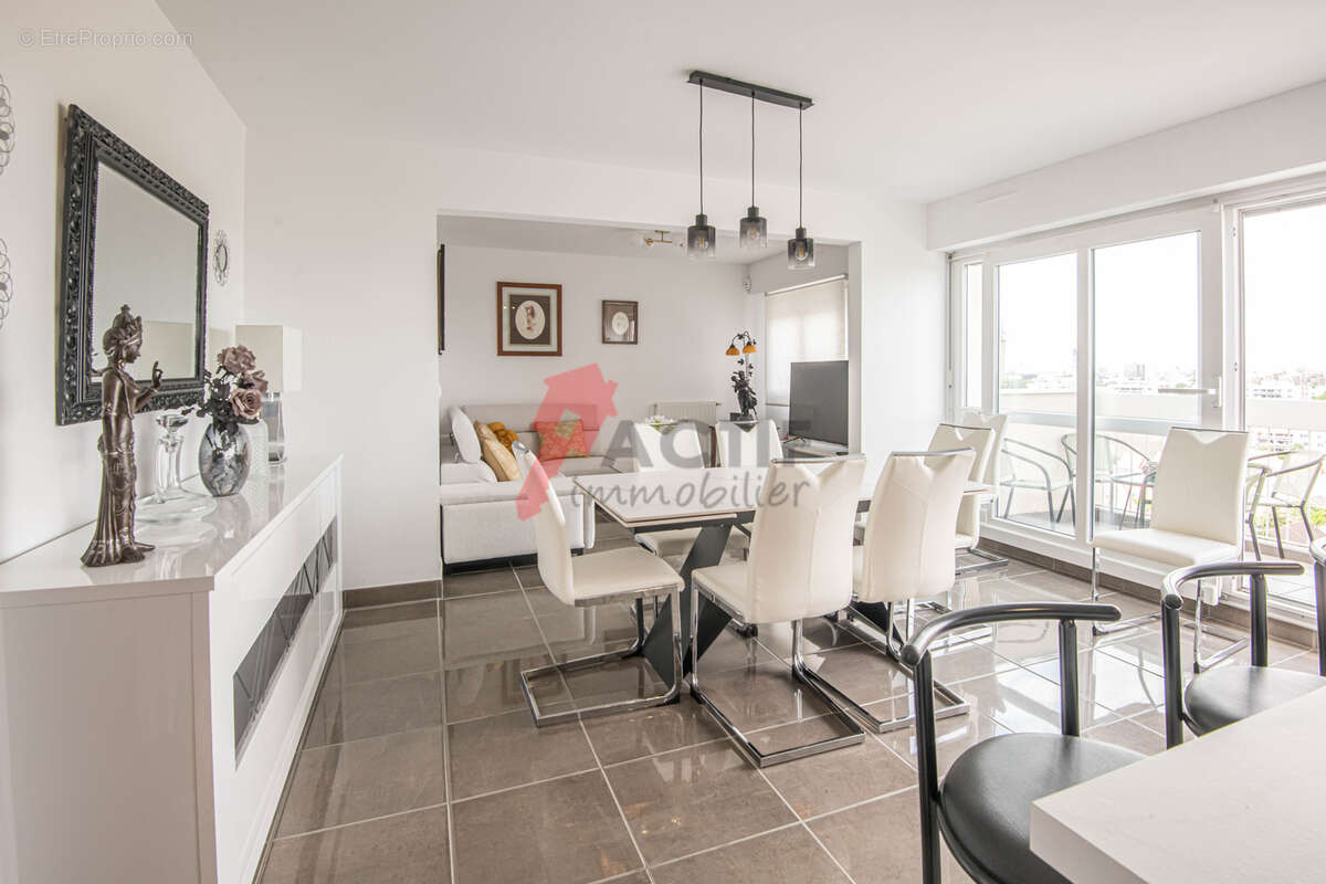 Appartement à RIS-ORANGIS