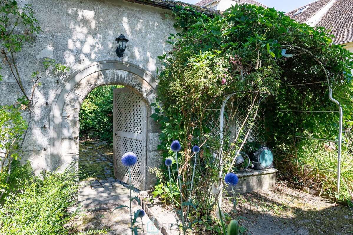 Maison à MORET-SUR-LOING