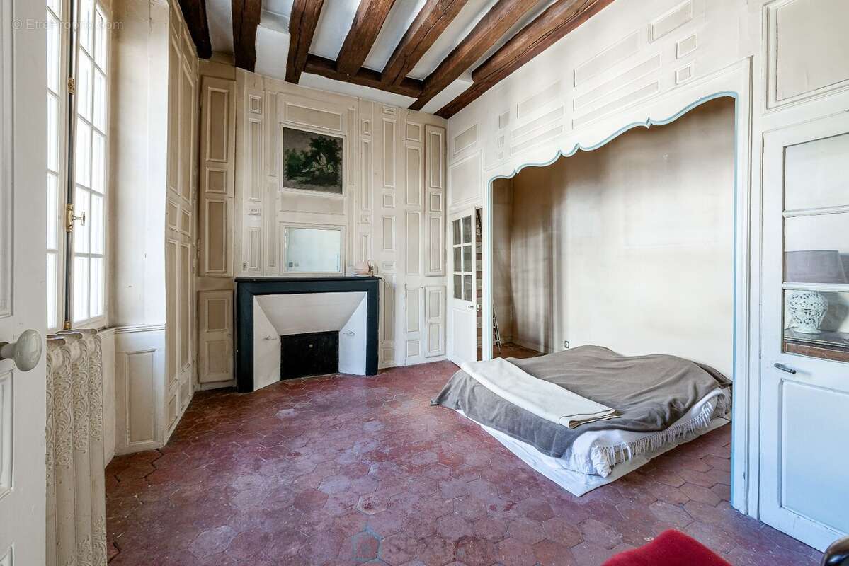 Maison à MORET-SUR-LOING