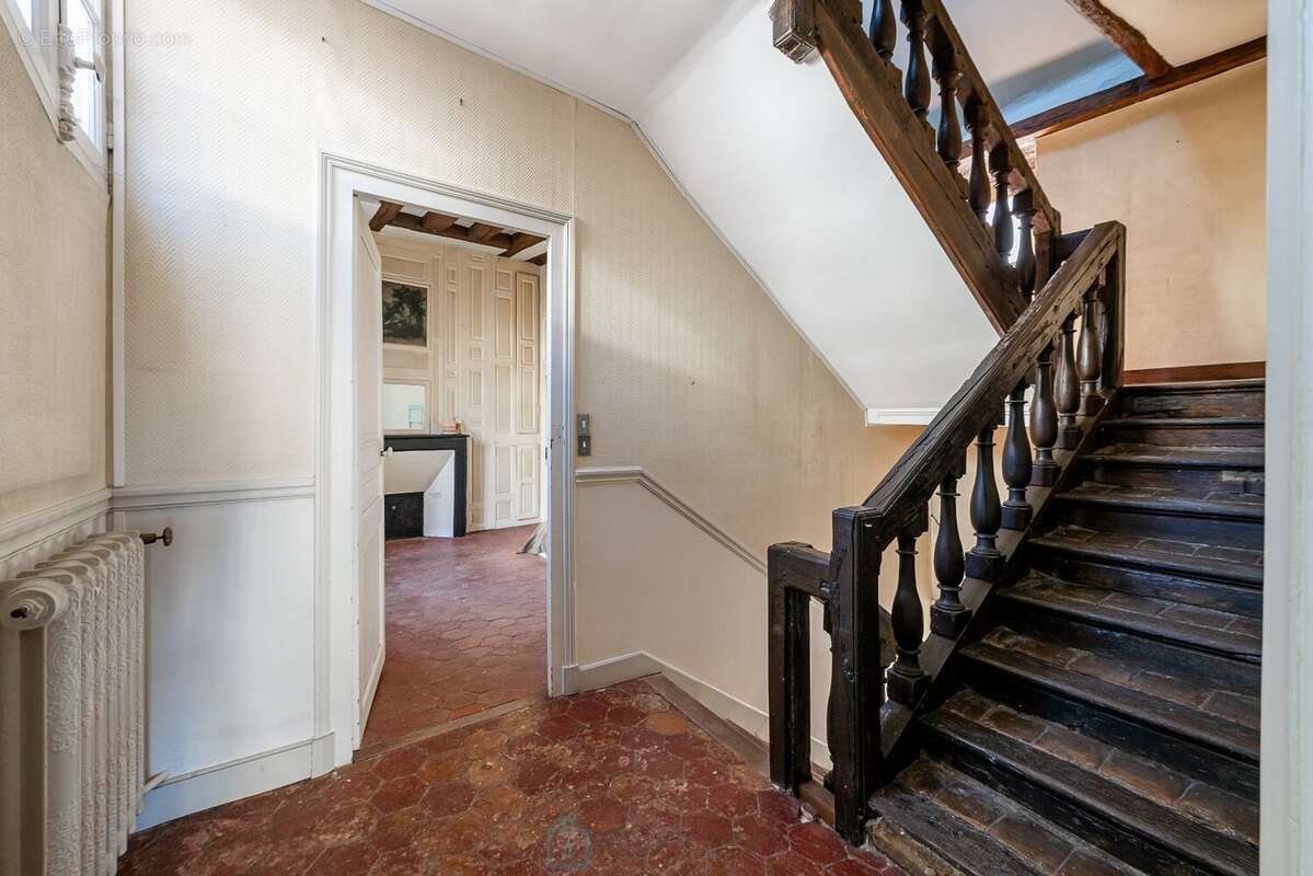 Maison à MORET-SUR-LOING