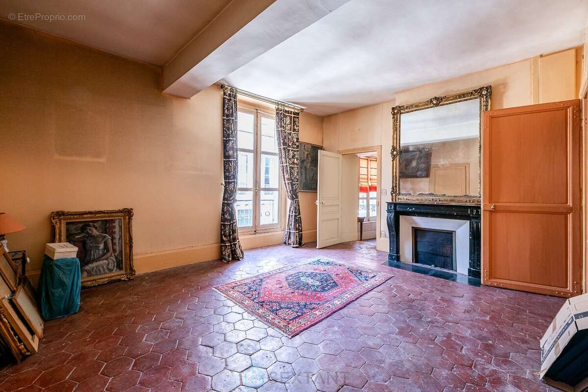 Maison à MORET-SUR-LOING