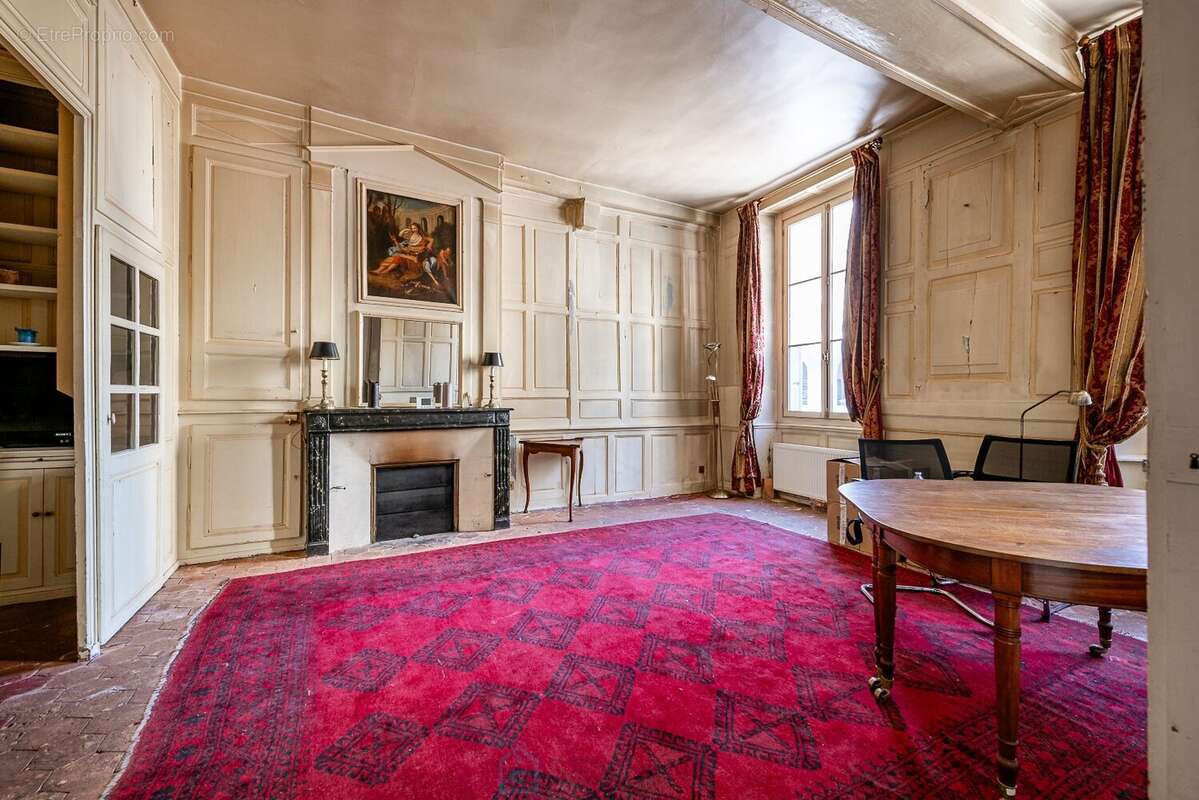 Maison à MORET-SUR-LOING