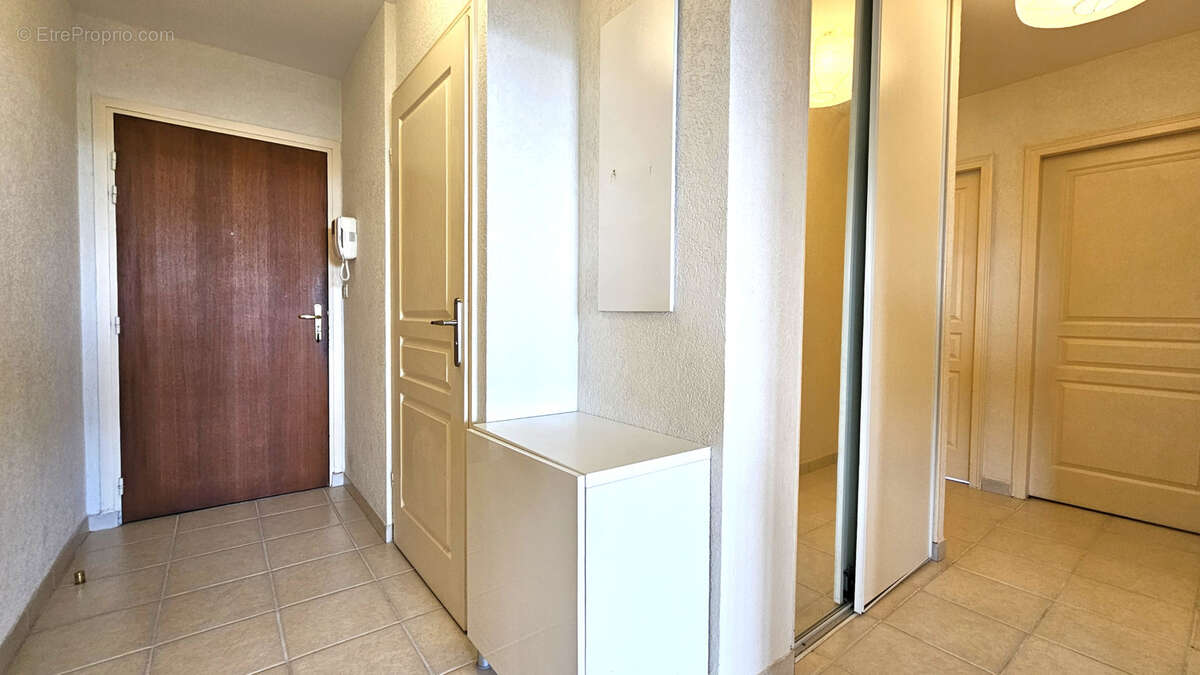 Appartement à FERNEY-VOLTAIRE