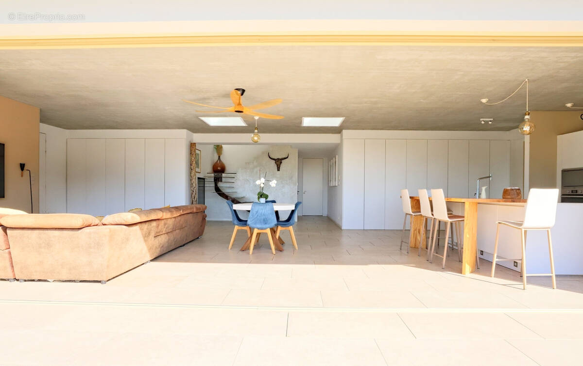 Maison à SOLLIES-PONT