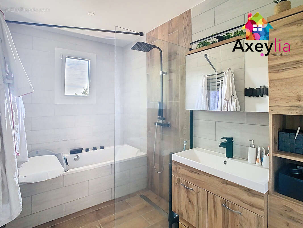 Maison à SAINT-ANDRE-D&#039;APCHON