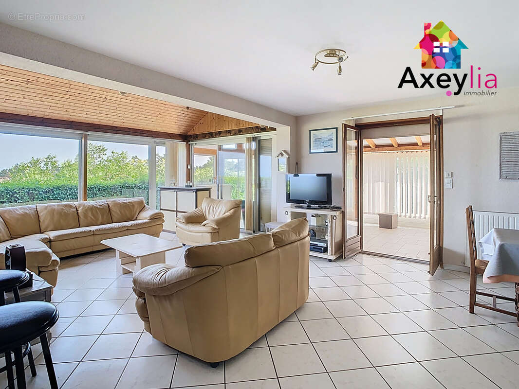 Maison à SAINT-HAON-LE-VIEUX