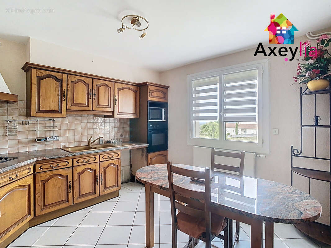 Maison à SAINT-HAON-LE-VIEUX