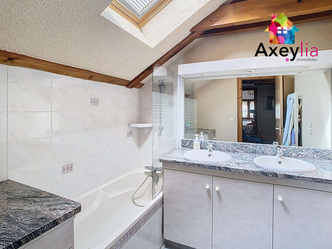 Maison à SAINT-HAON-LE-VIEUX