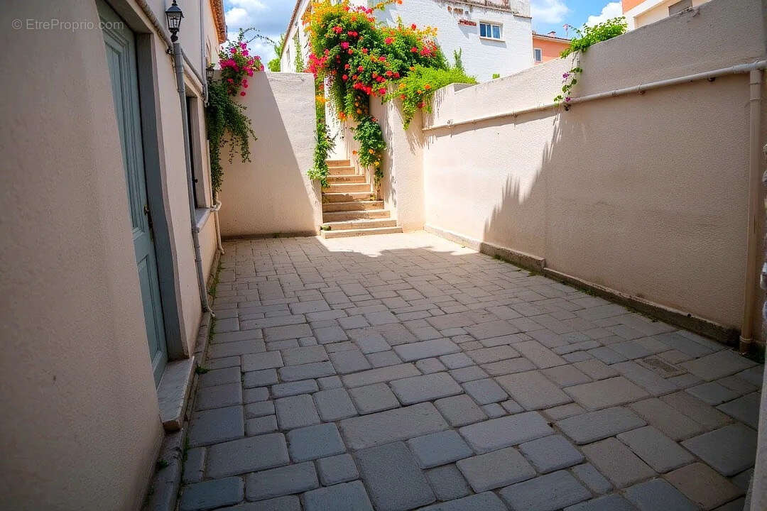 Maison à SAINT-JEAN-LE-THOMAS