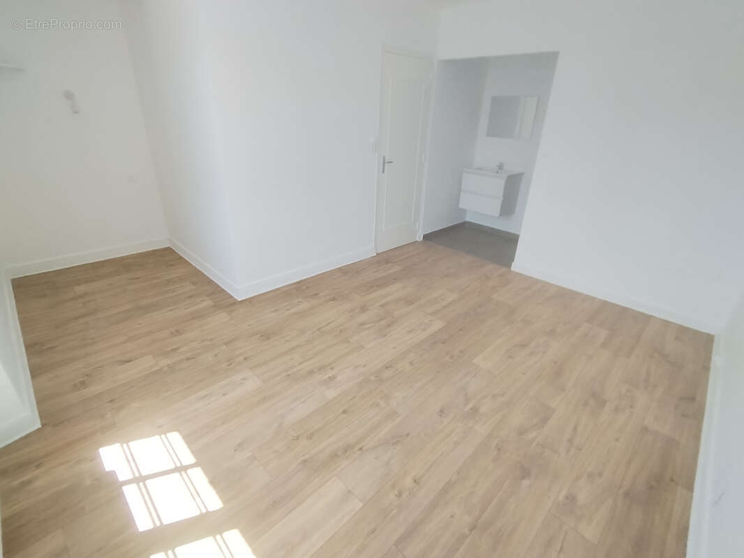 Maison à SAINT-JEAN-LE-THOMAS