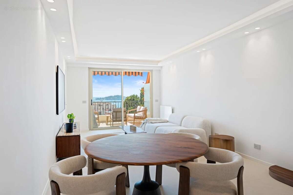 Appartement à BEAULIEU-SUR-MER