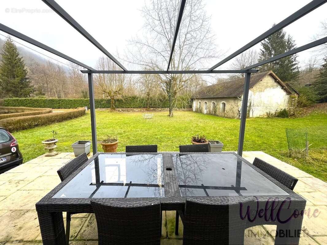 Maison à SAINT-GEOIRE-EN-VALDAINE