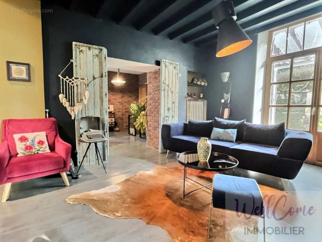 Maison à SAINT-GEOIRE-EN-VALDAINE