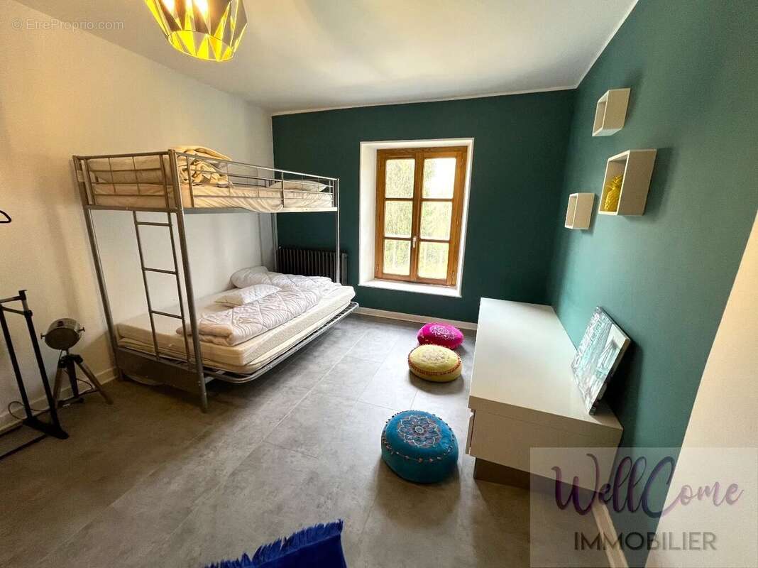 Maison à SAINT-GEOIRE-EN-VALDAINE