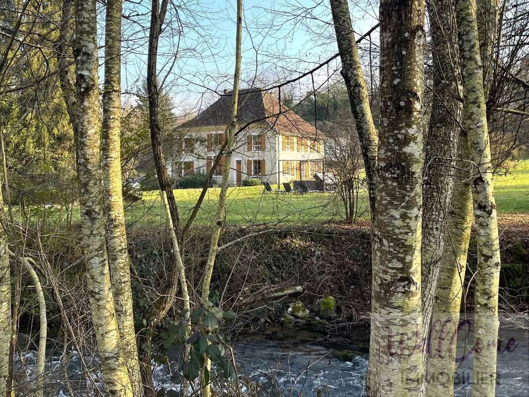 Maison à BARBERAZ