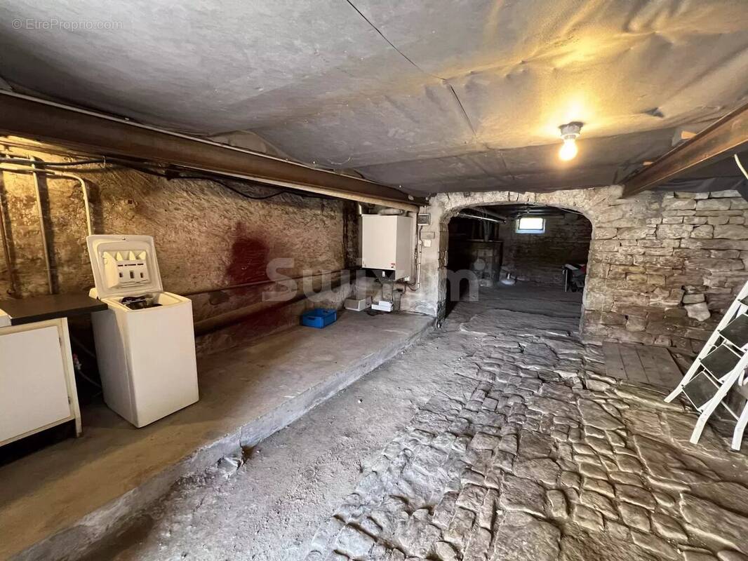 Maison à LONS-LE-SAUNIER