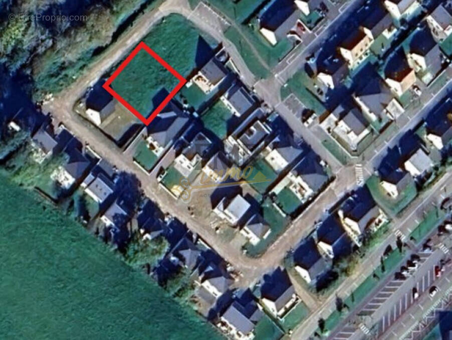 Terrain à TILLY-SUR-SEULLES