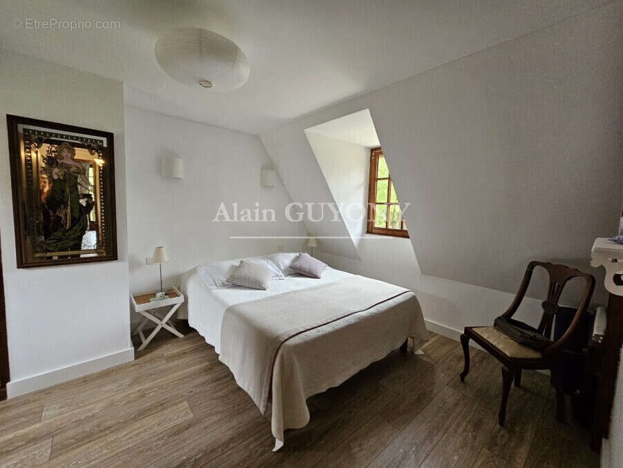 Maison à PONT-L&#039;EVEQUE