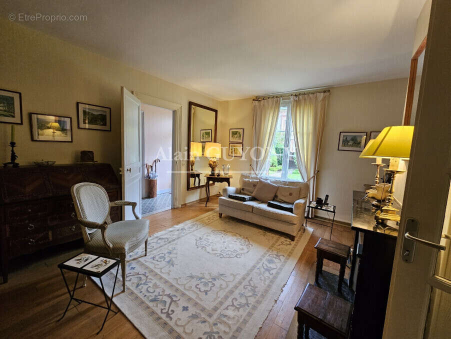 Maison à PONT-L&#039;EVEQUE