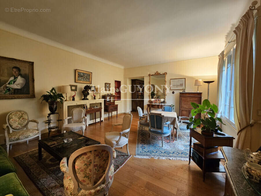 Maison à PONT-L&#039;EVEQUE