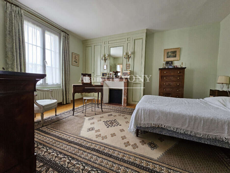 Maison à PONT-L&#039;EVEQUE