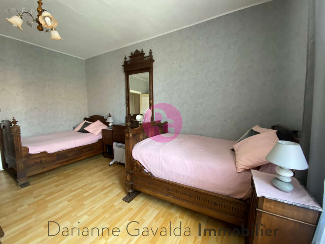 Appartement à DECAZEVILLE