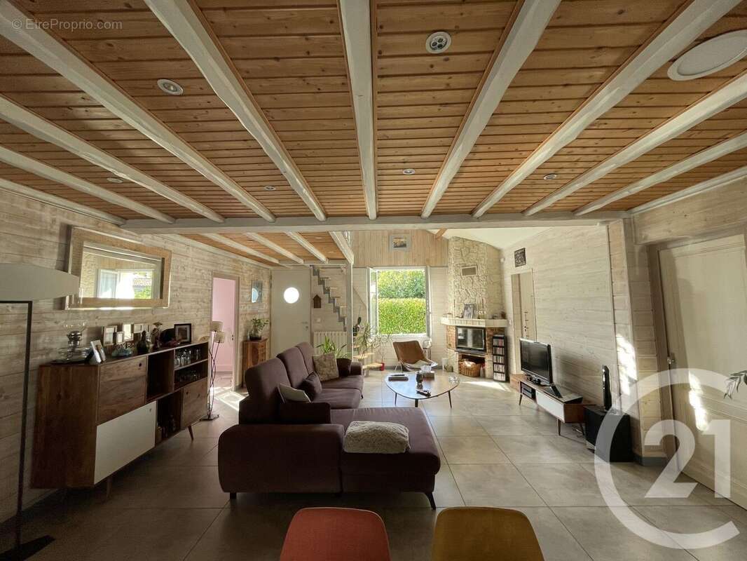 Maison à SAINT-SULPICE-DE-ROYAN