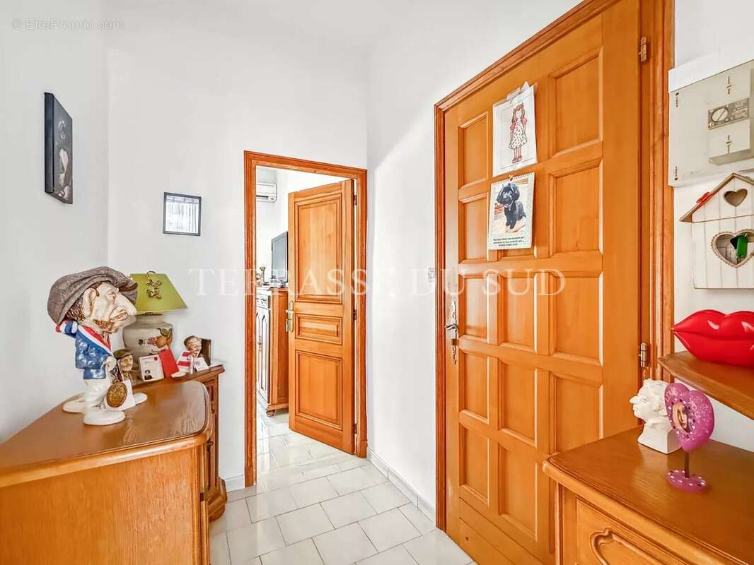 Appartement à MARSEILLE-5E