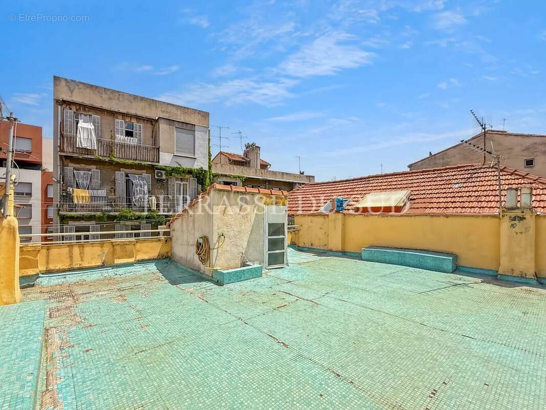 Appartement à MARSEILLE-5E